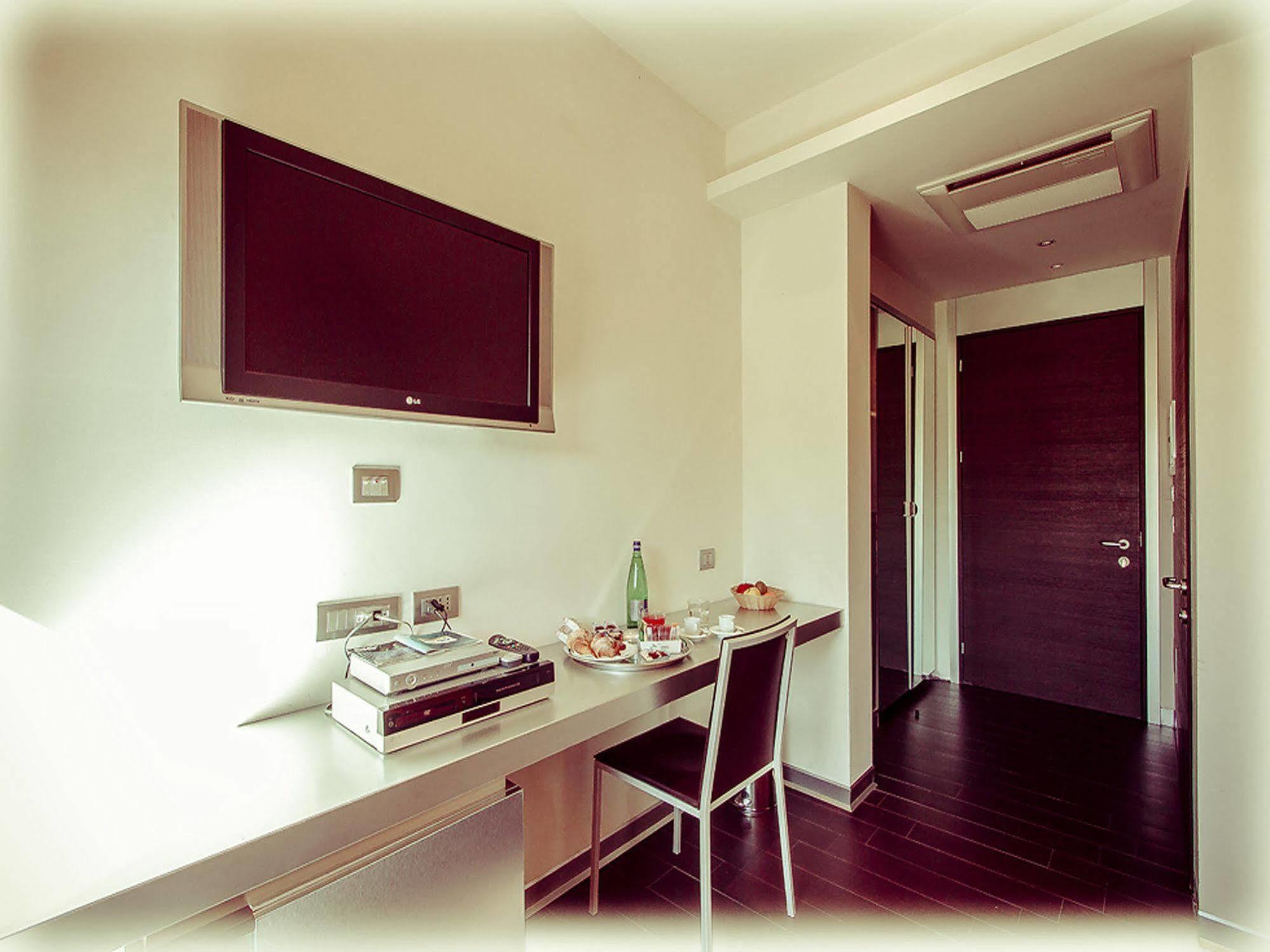 All Ways Garden Hotel & Leisure Rzym Zewnętrze zdjęcie